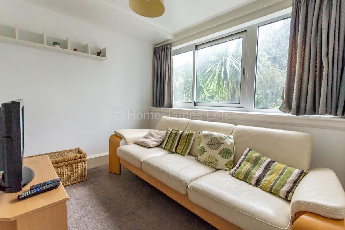 3 bedroom apartment for rent London Road, Brighton, BN1 6YL UniHomes