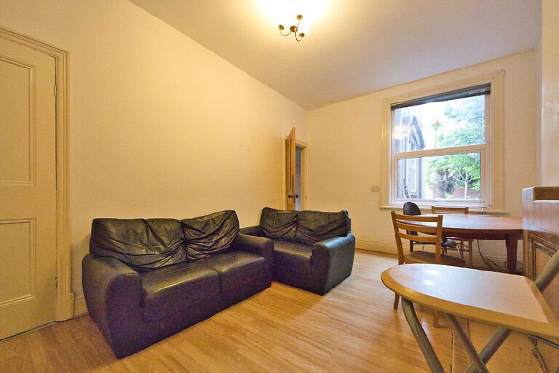 4 bedroom house for rent Lorne Road Leicester, LE2 1YG UniHomes