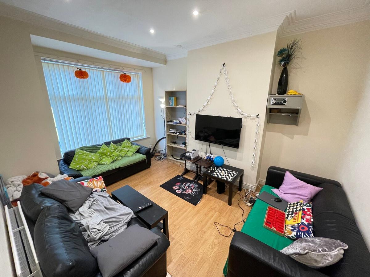6 bedroom house for rent Hartley Avenue, Leeds, LS6 2LW UniHomes