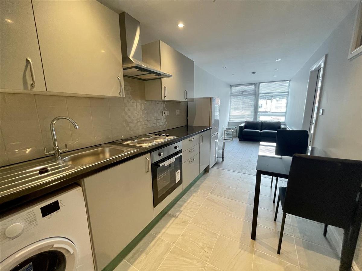 1 bedroom apartment on Heaton Road, Heaton, Newcastle