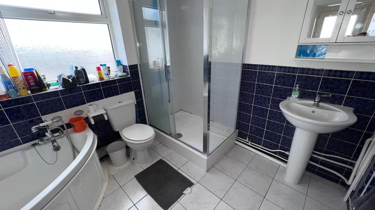 4 bedroom house for rent Grafog Street Swansea, SA1 8NG UniHomes