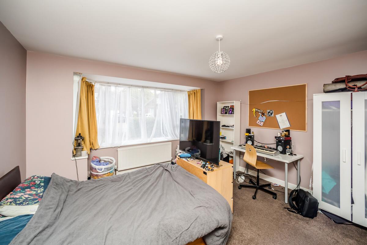 5 bedroom house for rent Springwood Hall Gardens, Huddersfield, HD1 4HA UniHomes