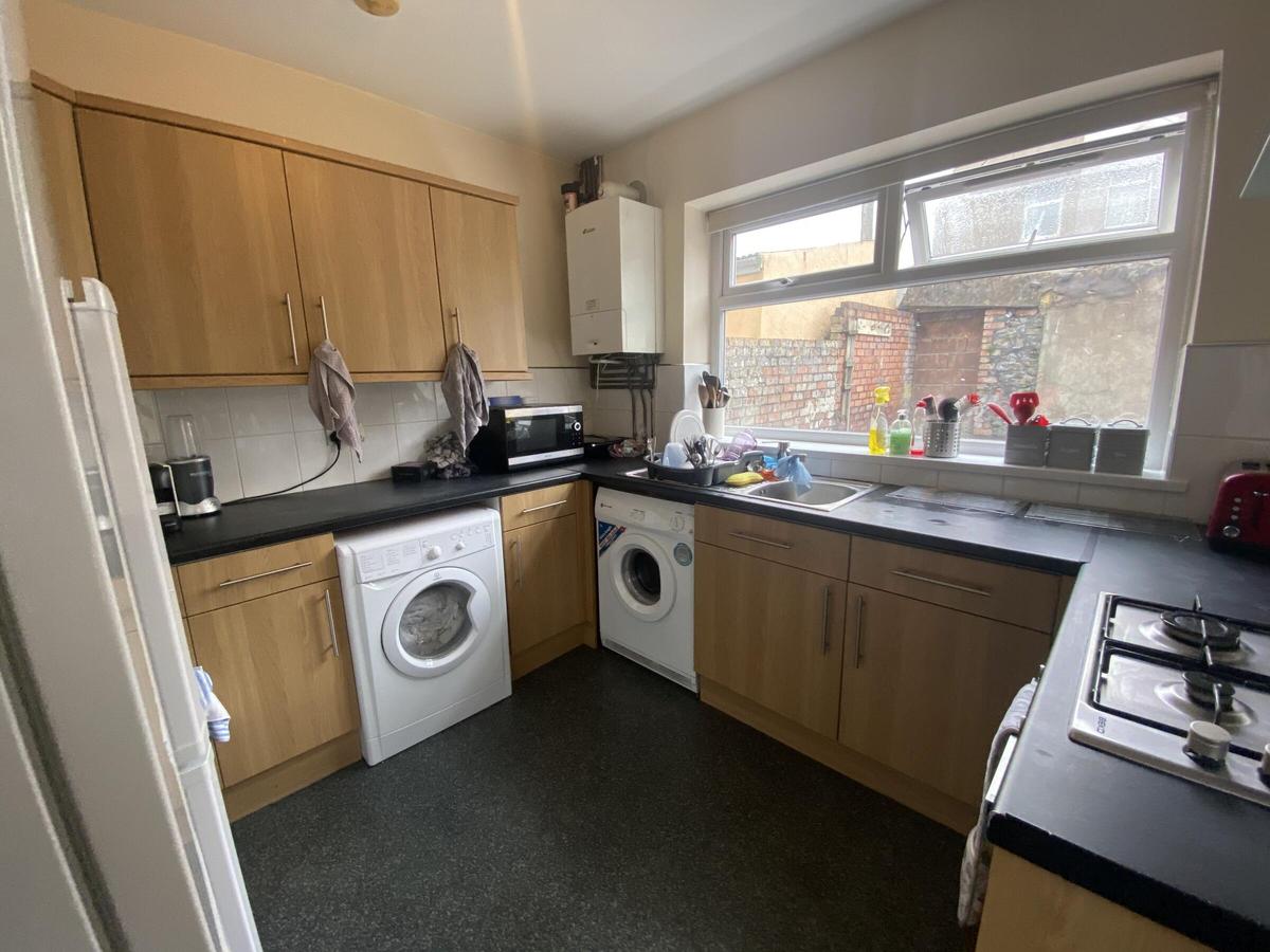 5 bedroom house for rent Tewkesbury Street, Cardiff, CF24 4QQ UniHomes