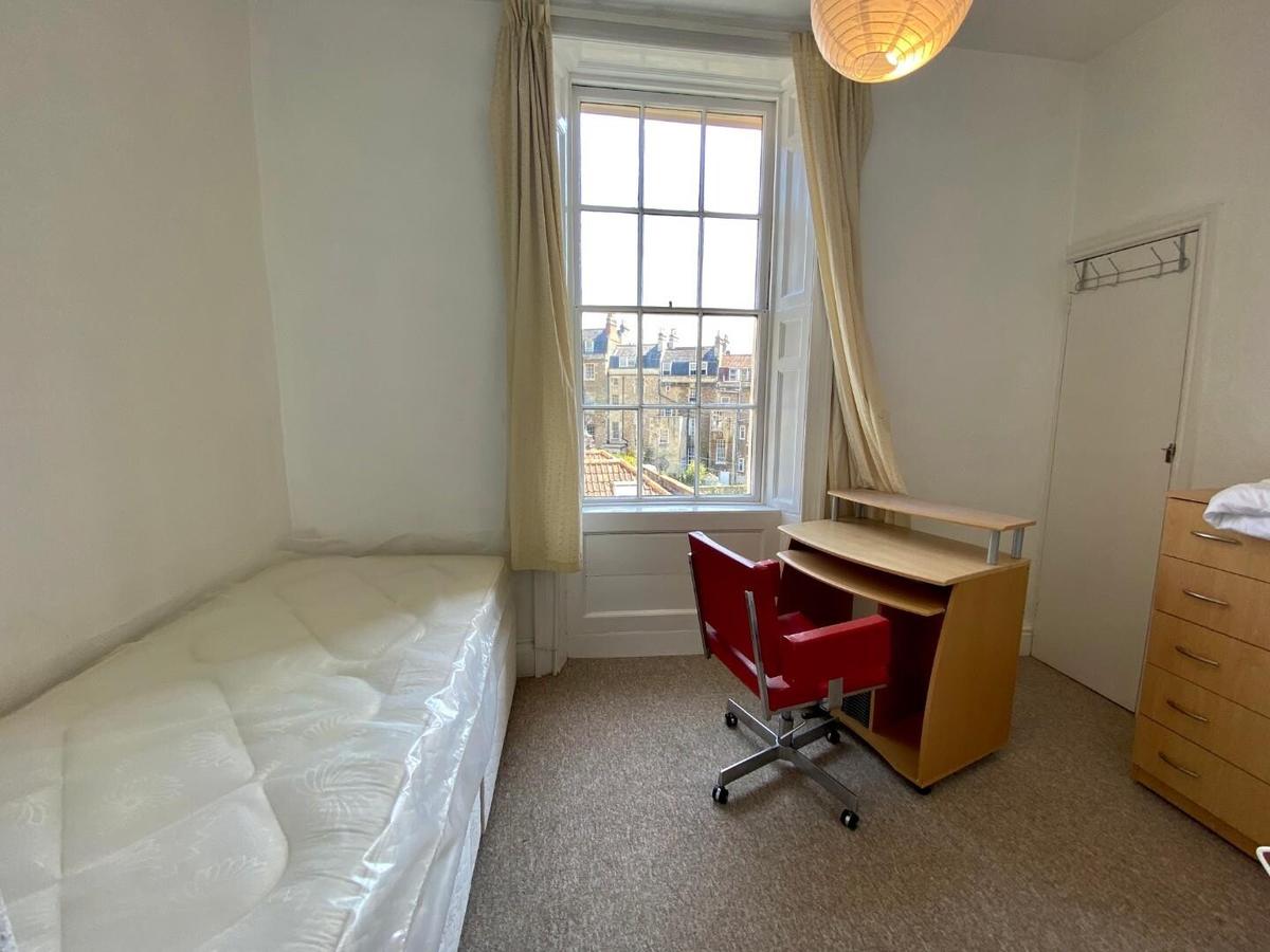 3 bedroom apartment for rent Park Street, Bath, BA1 2TD UniHomes