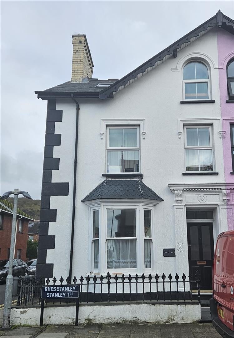 5 bedroom house for rent Stanley Terrace, Aberystwyth, SY23 1LW UniHomes