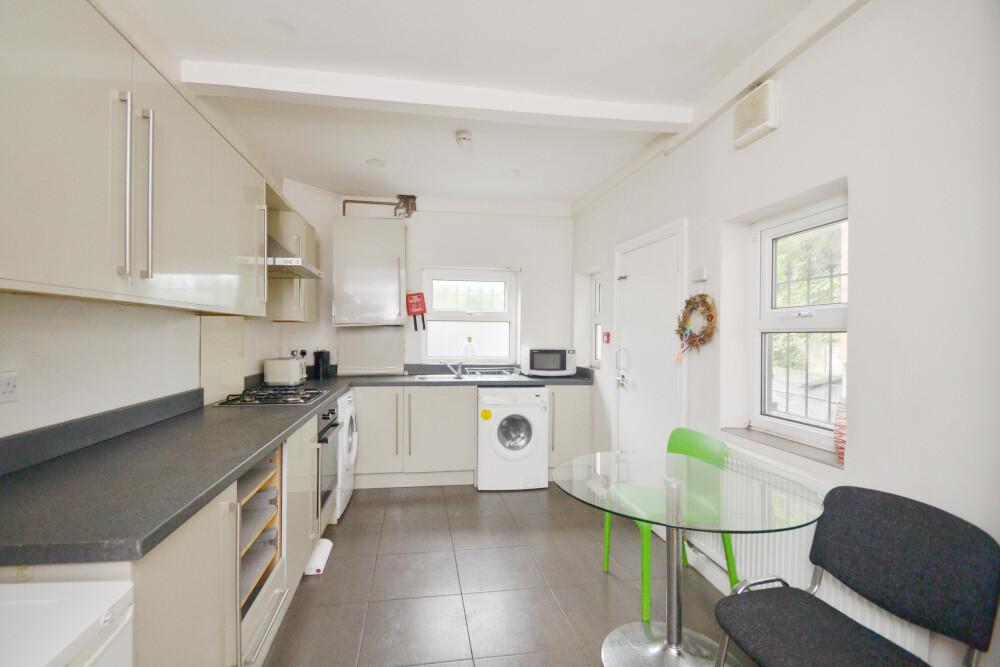 5 bedroom house for rent Filey Road Manchester, M14 6GQ UniHomes