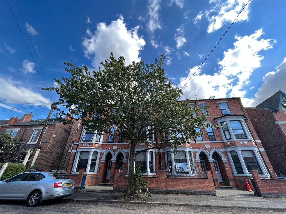 4 bedroom house on Charnwood Grove, West Bridgford, Nottingham