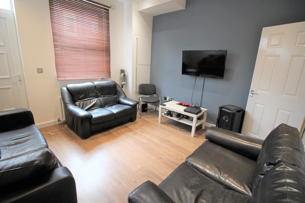 5 bedroom house for rent Welton Mount, Leeds, LS6 1ET UniHomes