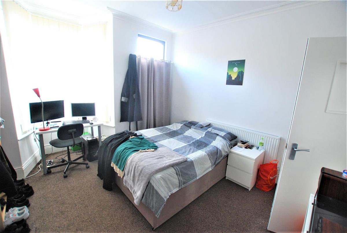 3 bedroom house for rent Vincent Road, Sheffield, S7 1BX UniHomes