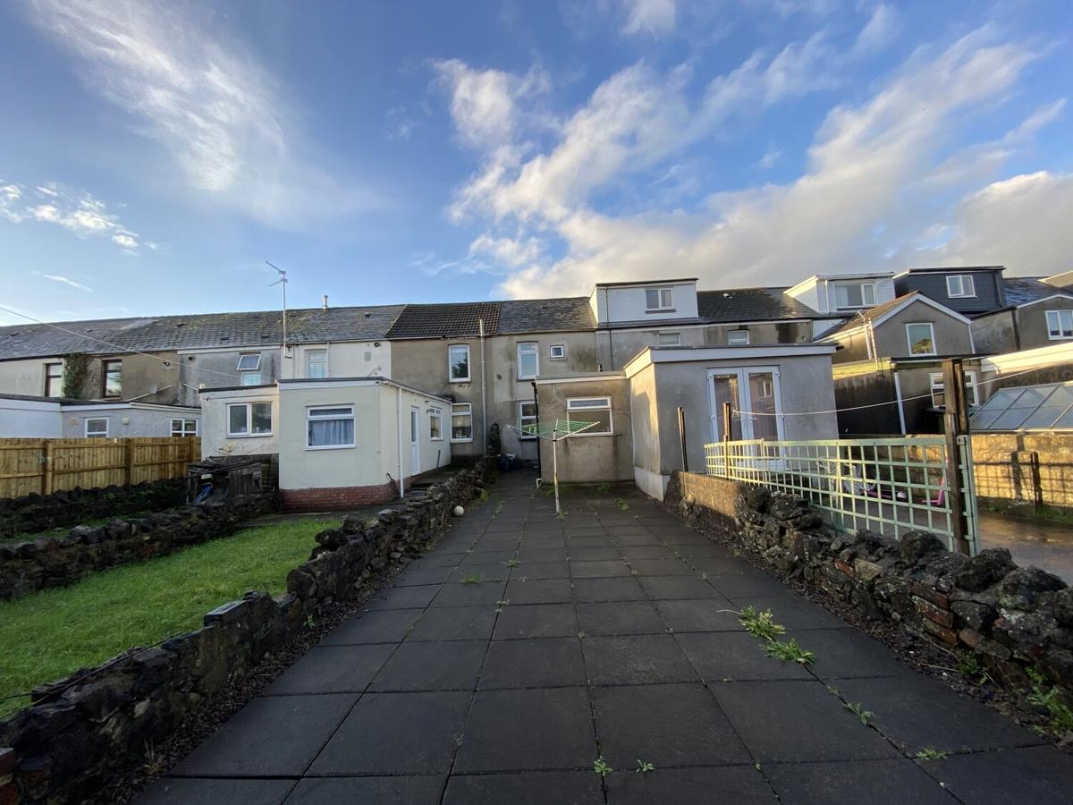 3 bedroom house for rent Richard Street, Cardiff, CF24 4DD UniHomes