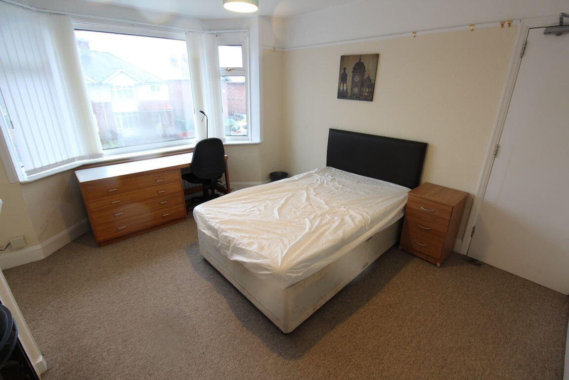 4 bedroom house for rent Burgess Road, Southampton, SO16 3BL UniHomes