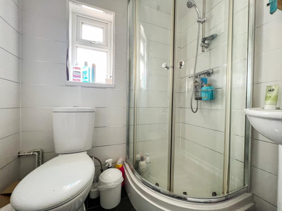 1 bedroom house for rent PenYWain Road Cardiff, CF24 4GG UniHomes