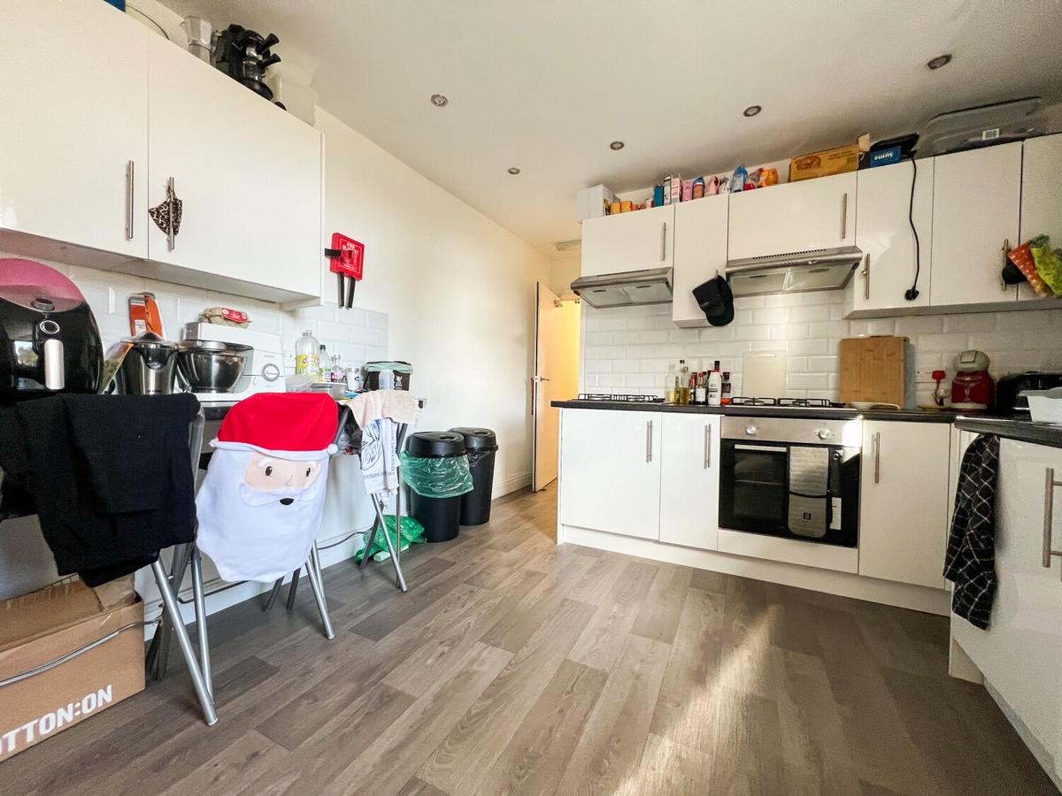 1 bedroom house for rent PenYWain Road Cardiff, CF24 4GG UniHomes