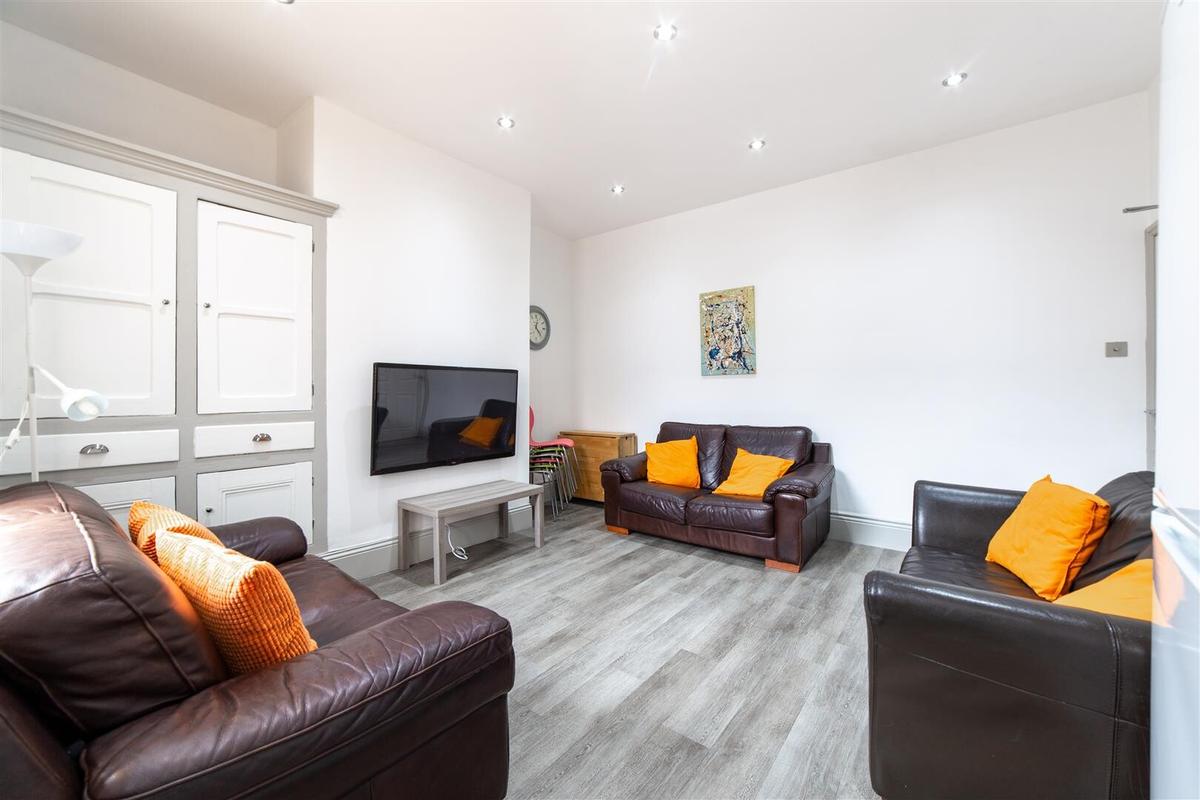 6 bedroom house on Osborne Road, Jesmond, Newcastle