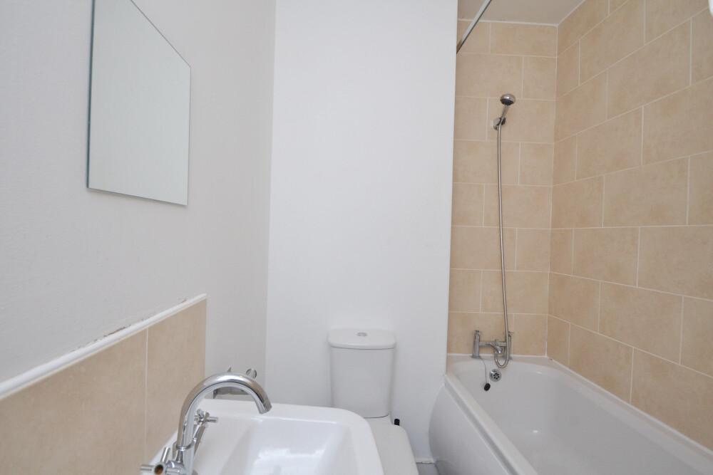 5 bedroom house for rent Dryden Street, Manchester, M13 9AU UniHomes