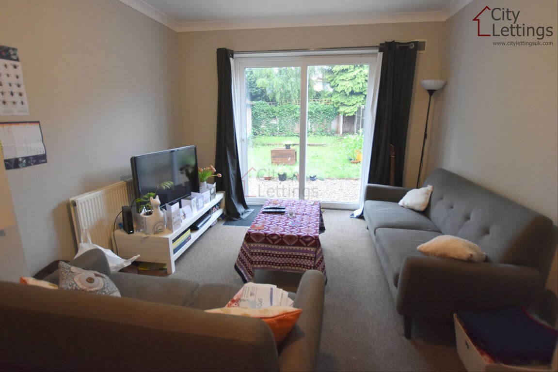 3 bedroom house for rent Russell Drive, Nottingham, NG8 2BA UniHomes