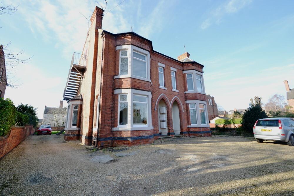 3 bedroom apartment for rent Musters Road, Nottingham, NG2 7AA UniHomes