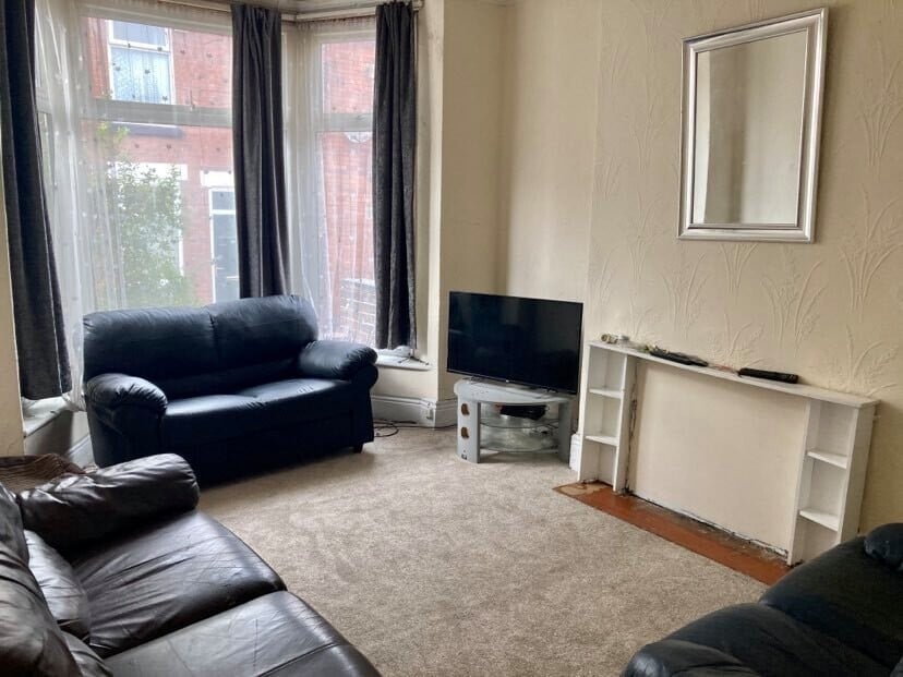 4 bedroom house for rent Jarrow Road, Sheffield, S11 8YB UniHomes