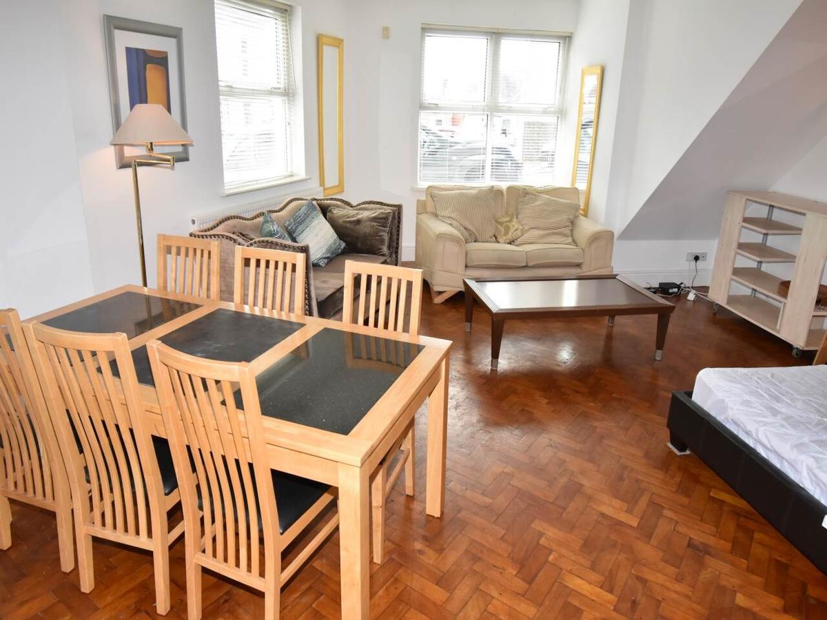 4 bedroom house for rent Cambridge Street, Uplands, Swansea, SA2 0ND