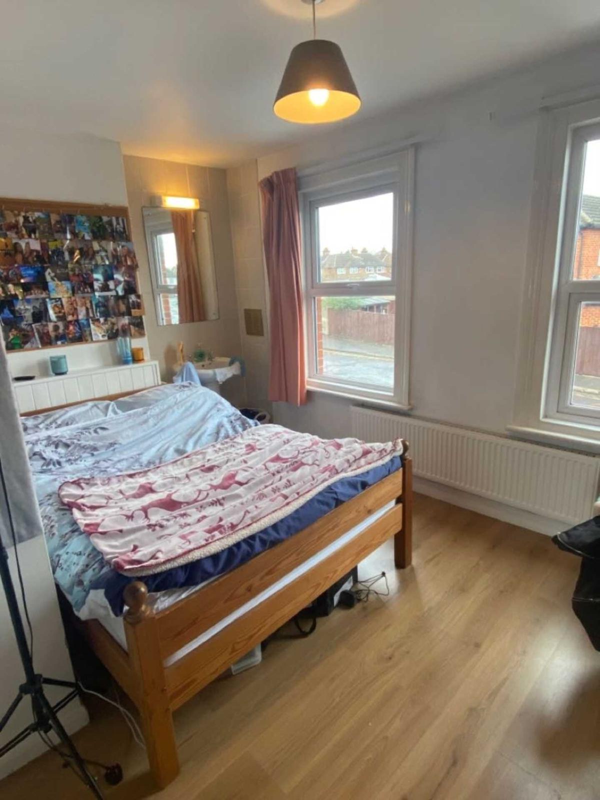 5 bedroom house for rent Weston Road, Surrey, GU2 8AU UniHomes