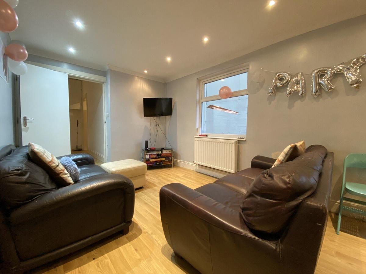 5 bedroom house for rent Alfred Street, Cardiff, CF24 4TZ UniHomes