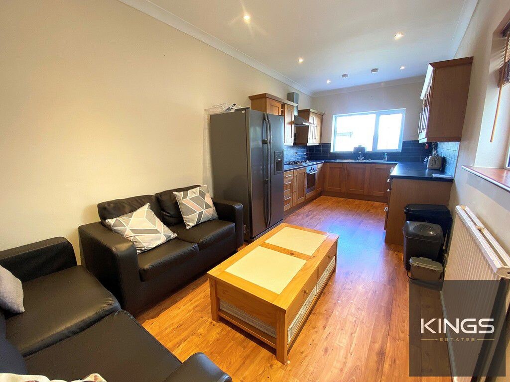 2 bedroom house for rent Jubilee Road, Portsmouth, PO4 0JE UniHomes