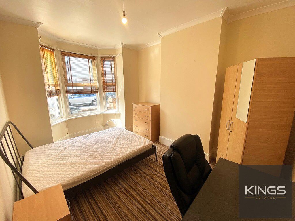 2 bedroom house for rent Jubilee Road, Portsmouth, PO4 0JE UniHomes