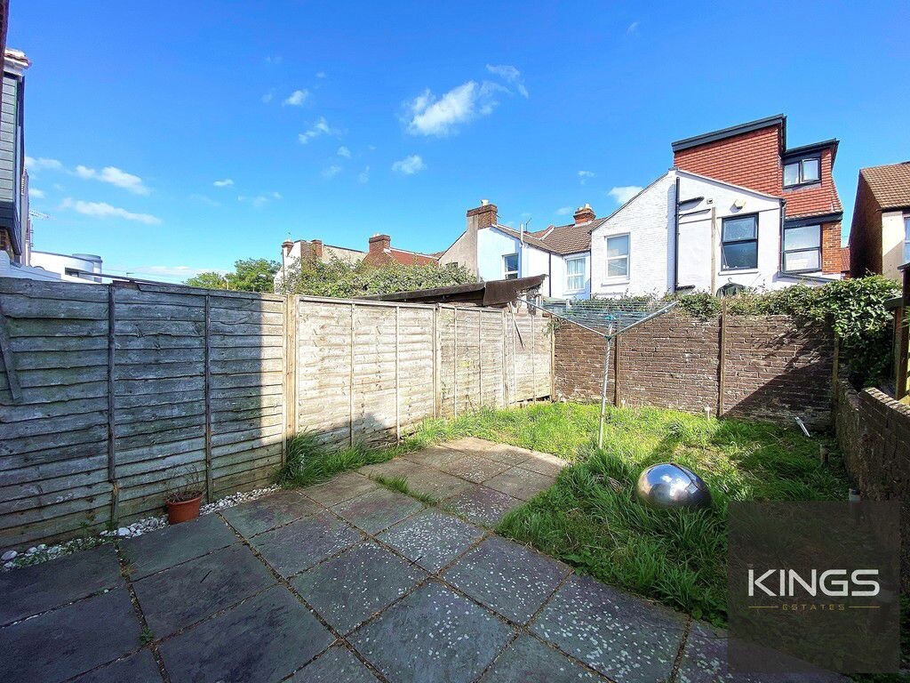 2 bedroom house for rent Jubilee Road, Portsmouth, PO4 0JE UniHomes