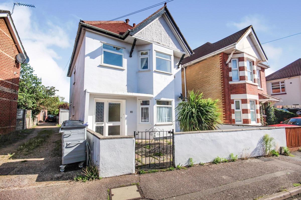 5 bedroom house on Cardigan Road, Winton, Bournemouth