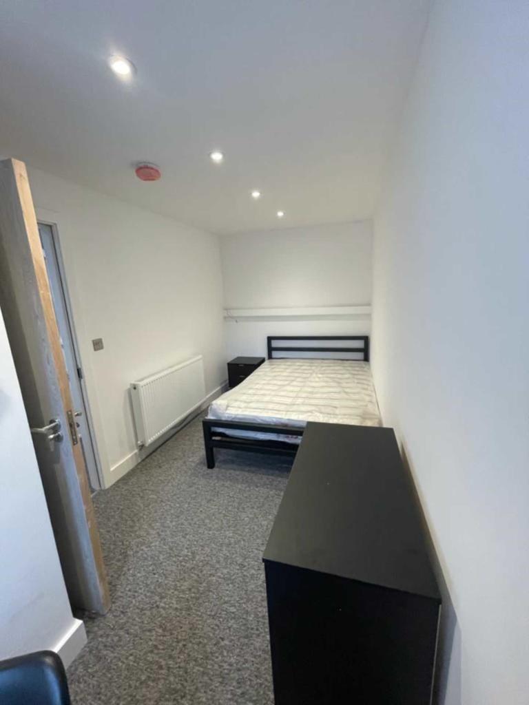 6 bedroom house for rent WESTBOURNE ROAD, Manchester, M14 6YN UniHomes