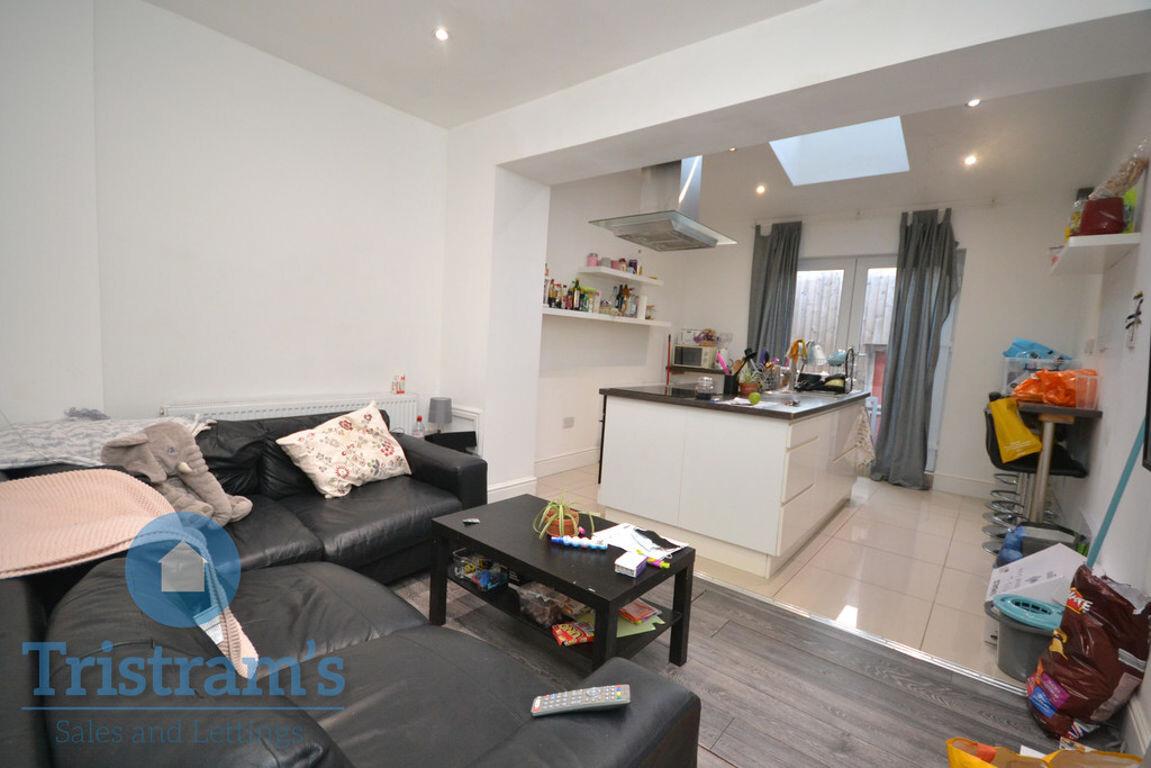 4 bedroom house for rent Bulwer Road, Nottingham, NG7 3HL UniHomes