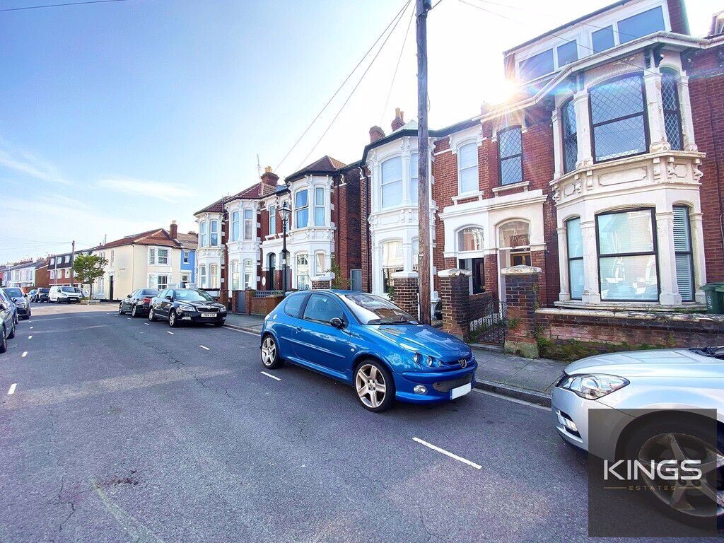 3 bedroom apartment for rent Worthing Road, Portsmouth, PO5 2RN UniHomes
