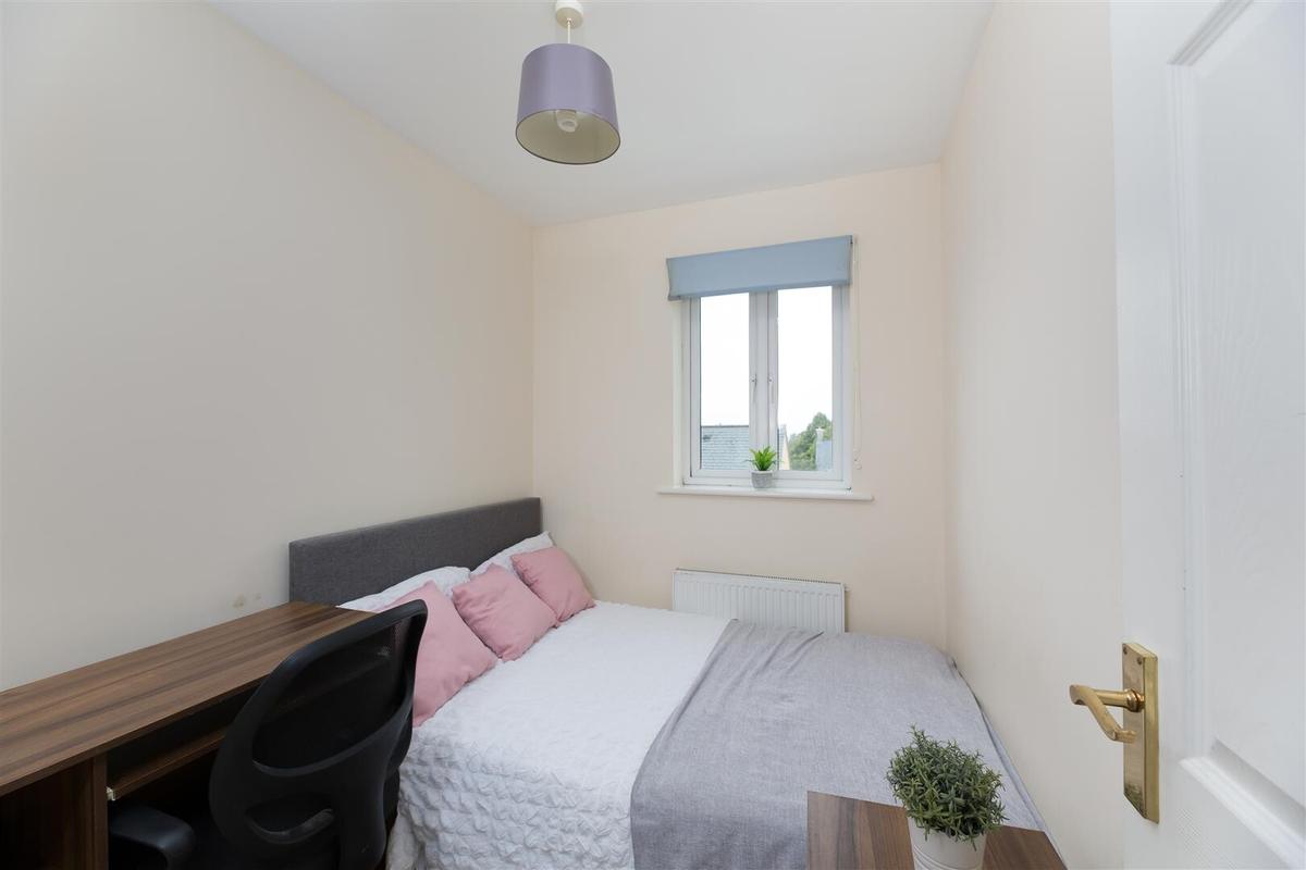 5 bedroom house for rent Middlewood Close, Bath, BA2 2TU UniHomes