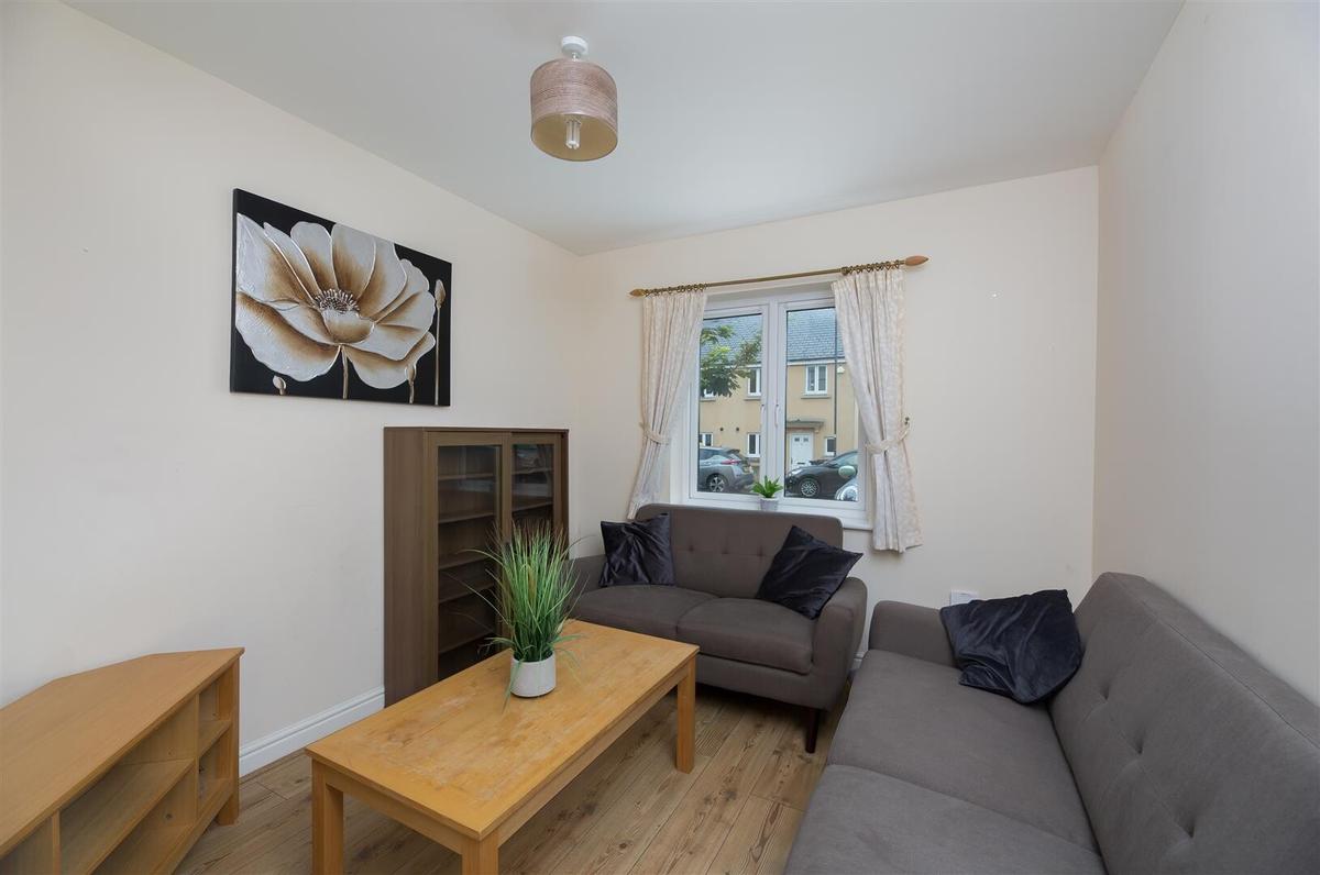 5 bedroom house for rent Middlewood Close, Bath, BA2 2TU UniHomes