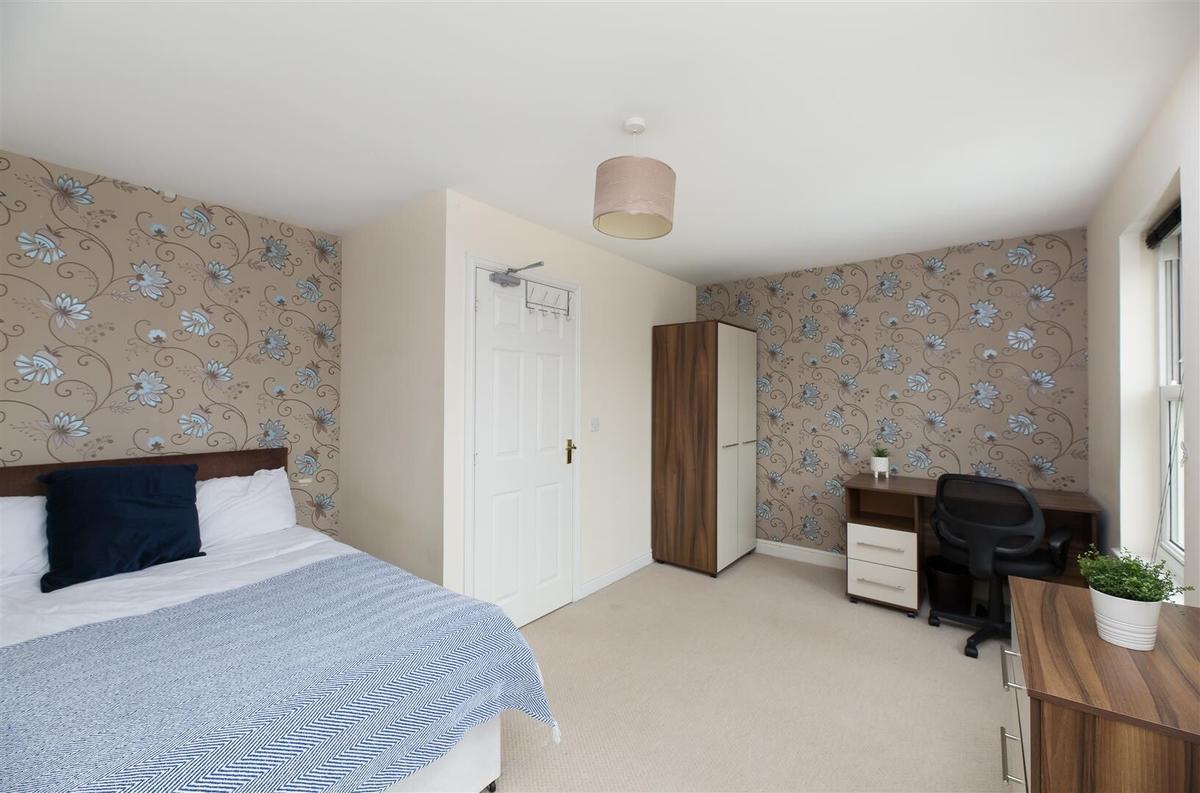 5 bedroom house for rent Middlewood Close, Bath, BA2 2TU UniHomes