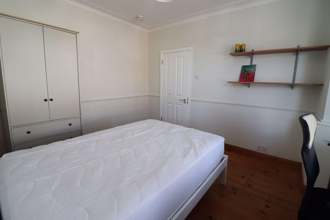 4 bedroom house for rent Ringwood Road, Bath, BA2 3JL UniHomes