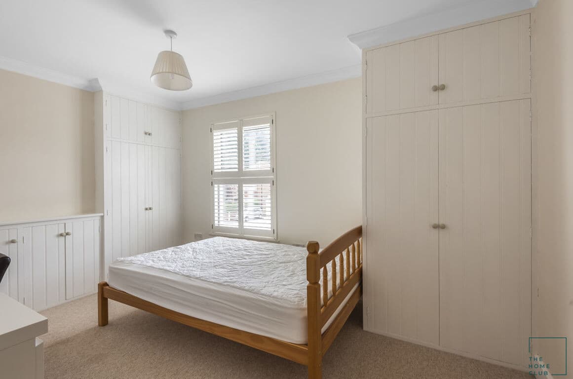 4 bedroom house for rent Worplesdon Road, Surrey, GU2 9RS UniHomes
