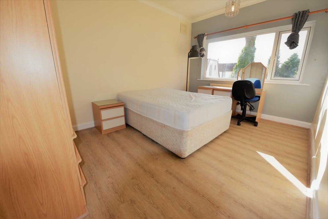 6 bedroom house for rent Otley Road, Leeds, LS16 6EY UniHomes