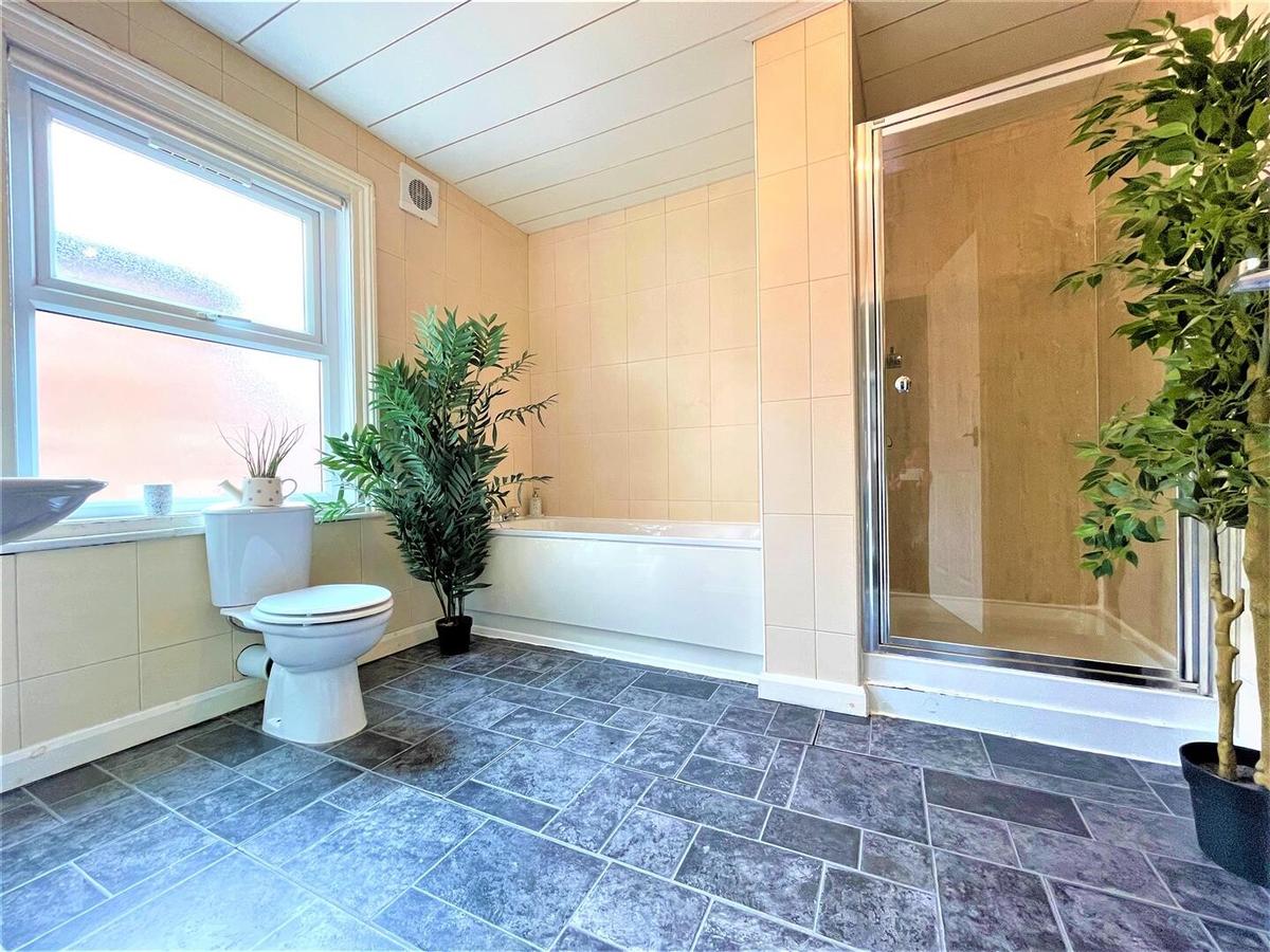 5 bedroom apartment for rent Falmouth Road, Newcastle, NE6 5NT UniHomes