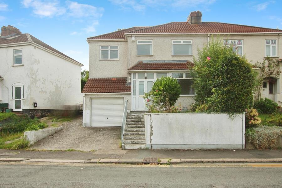 4 bedroom house for rent Station Road Bristol, BS34 7BY | UniHomes