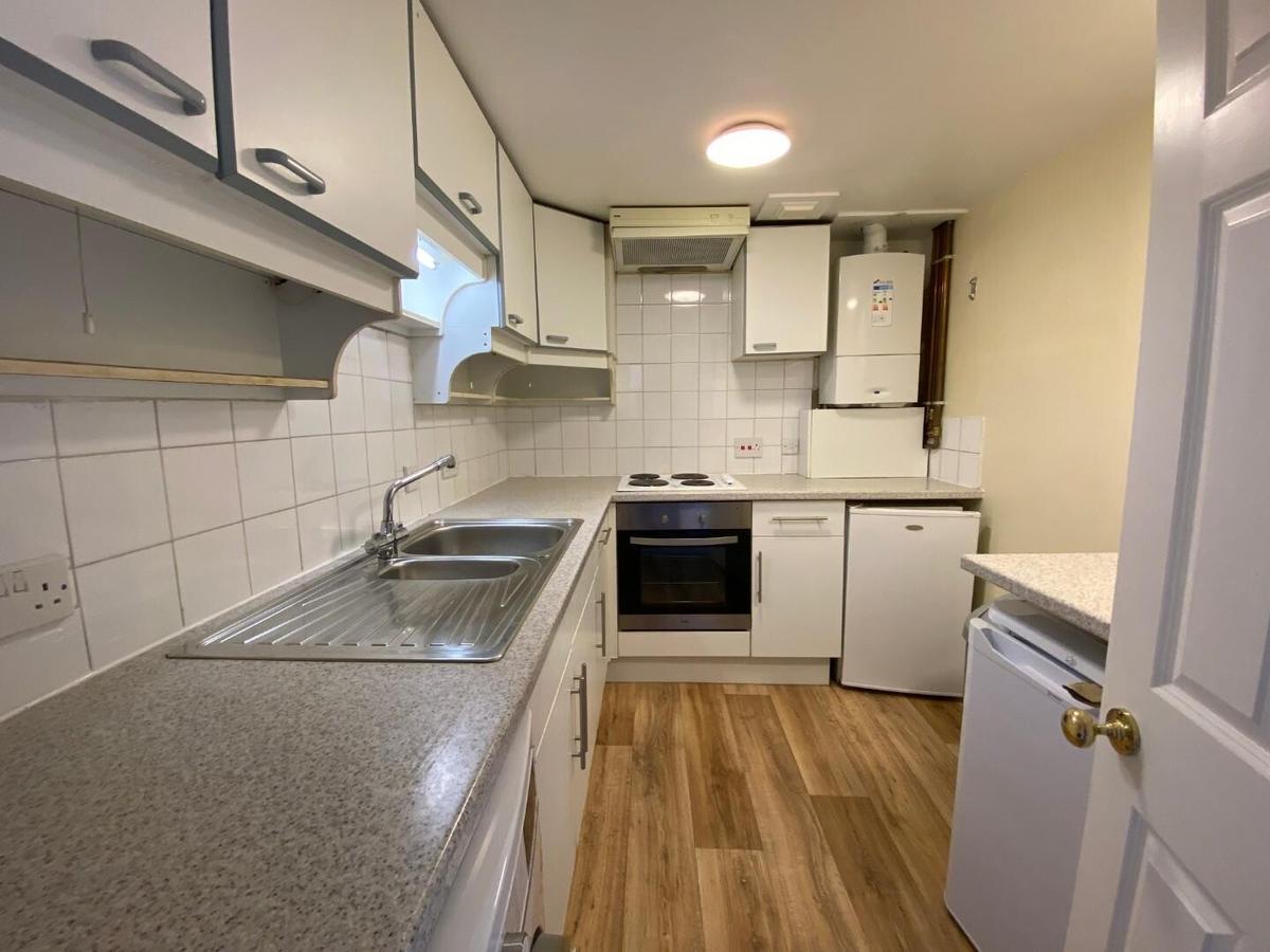 3 bedroom apartment for rent Johnstone Street, Bath, BA2 4DH UniHomes