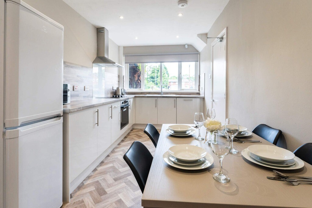 2 bedroom house for rent Colwyn Avenue Fallowfield, Manchester, M14 6QN