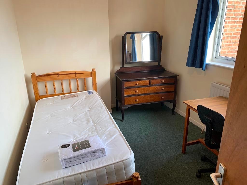 5 bedroom house for rent Tachbrook Road, Leamington Spa, CV31 3DW