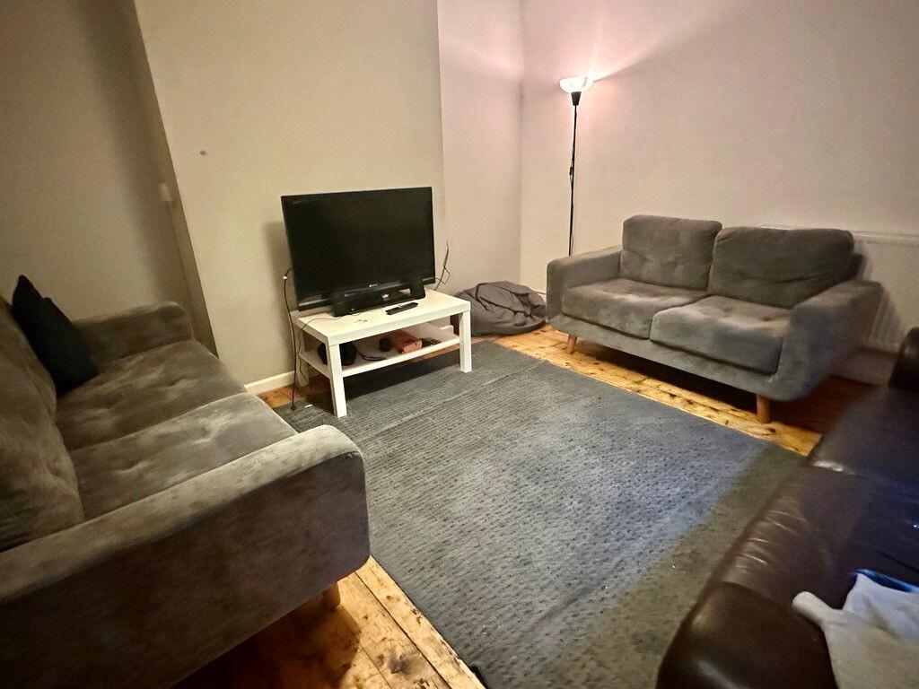 6 bedroom house for rent Colville Villas, Nottingham, NG1 4HN UniHomes