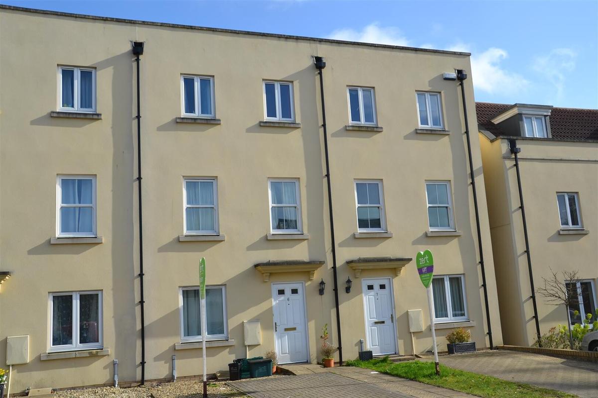 5 bedroom house for rent Middlewood Close, Bath, BA2 2TU UniHomes