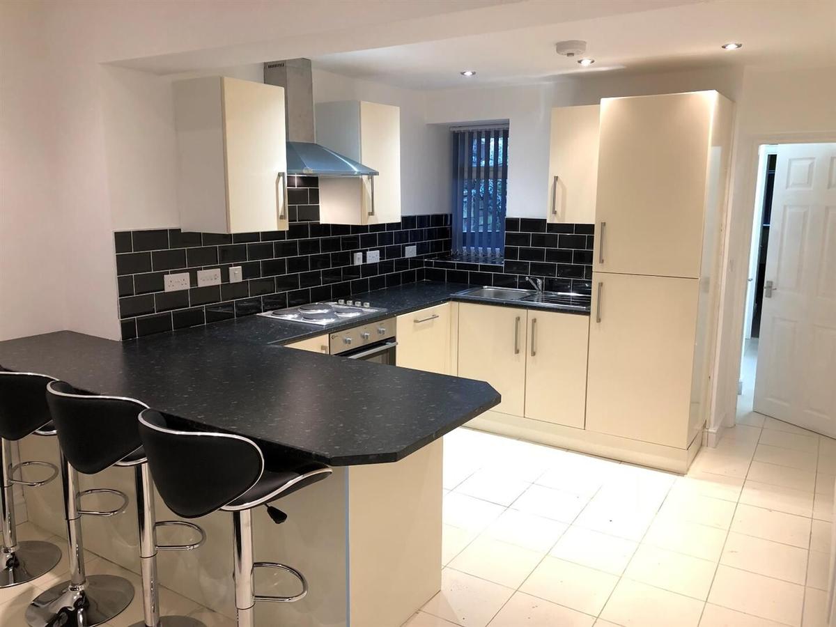 5 bedroom house for rent Tiverton Road, Birmingham, B29 6BP UniHomes