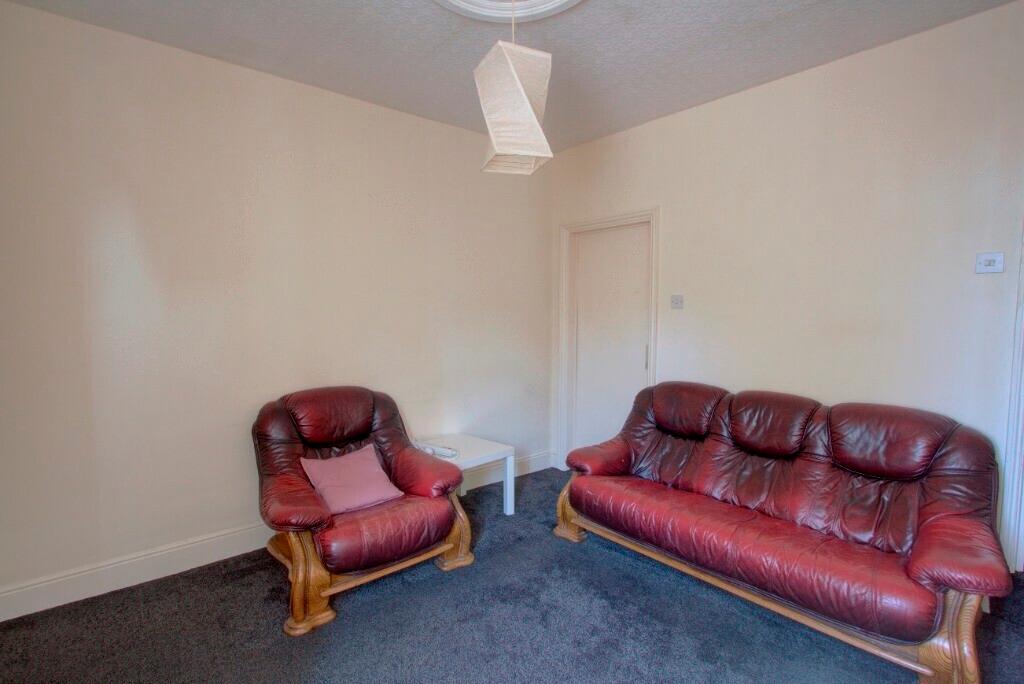 2 bedroom house for rent Clarendon Park Road, Clarendon Park, Leicester