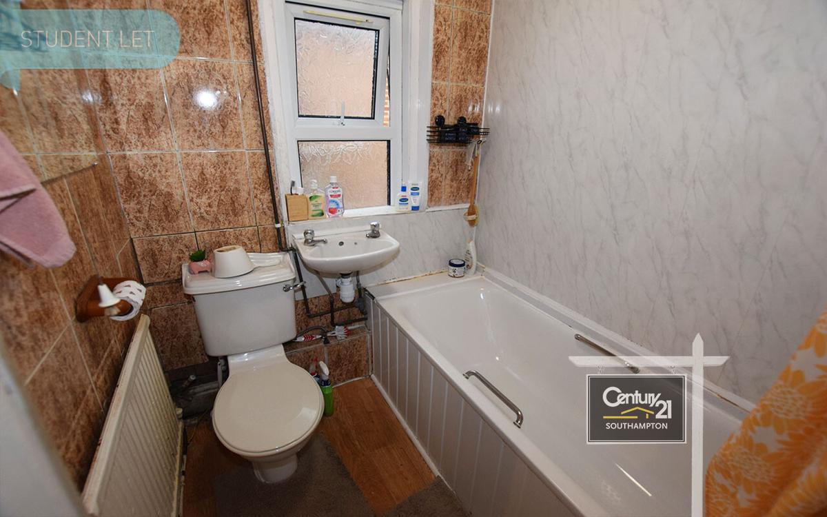 4 bedroom apartment for rent Coventry Road, Southampton, SO15 2GE