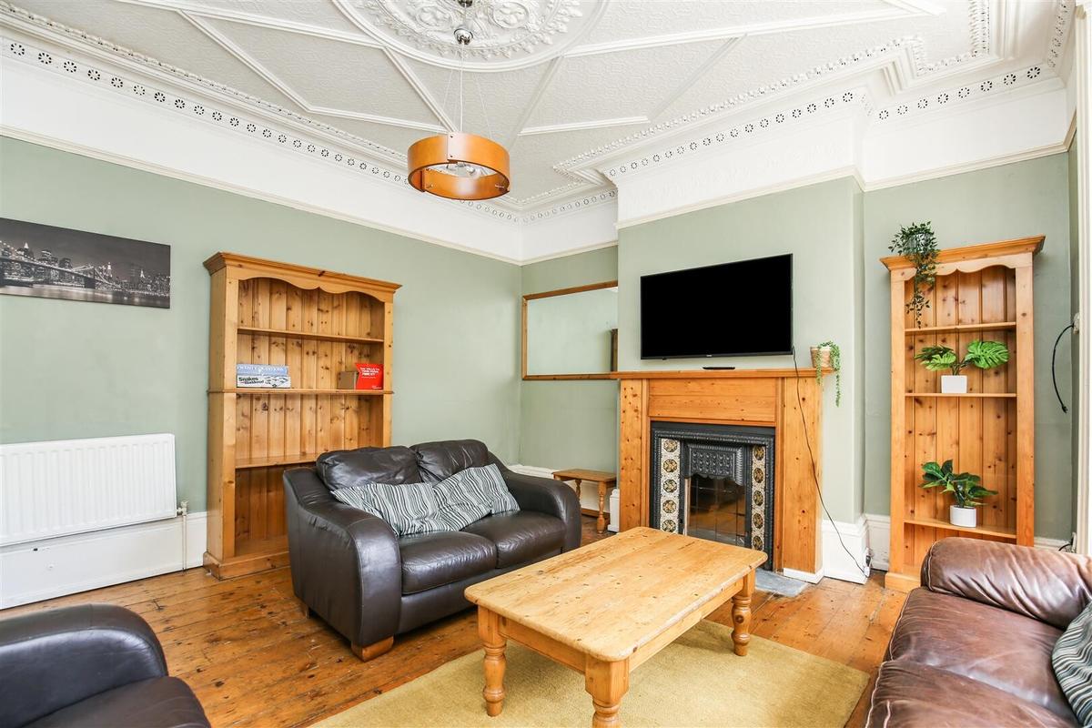 7 bedroom house for rent Heaton Grove, Newcastle, NE6 5NP UniHomes