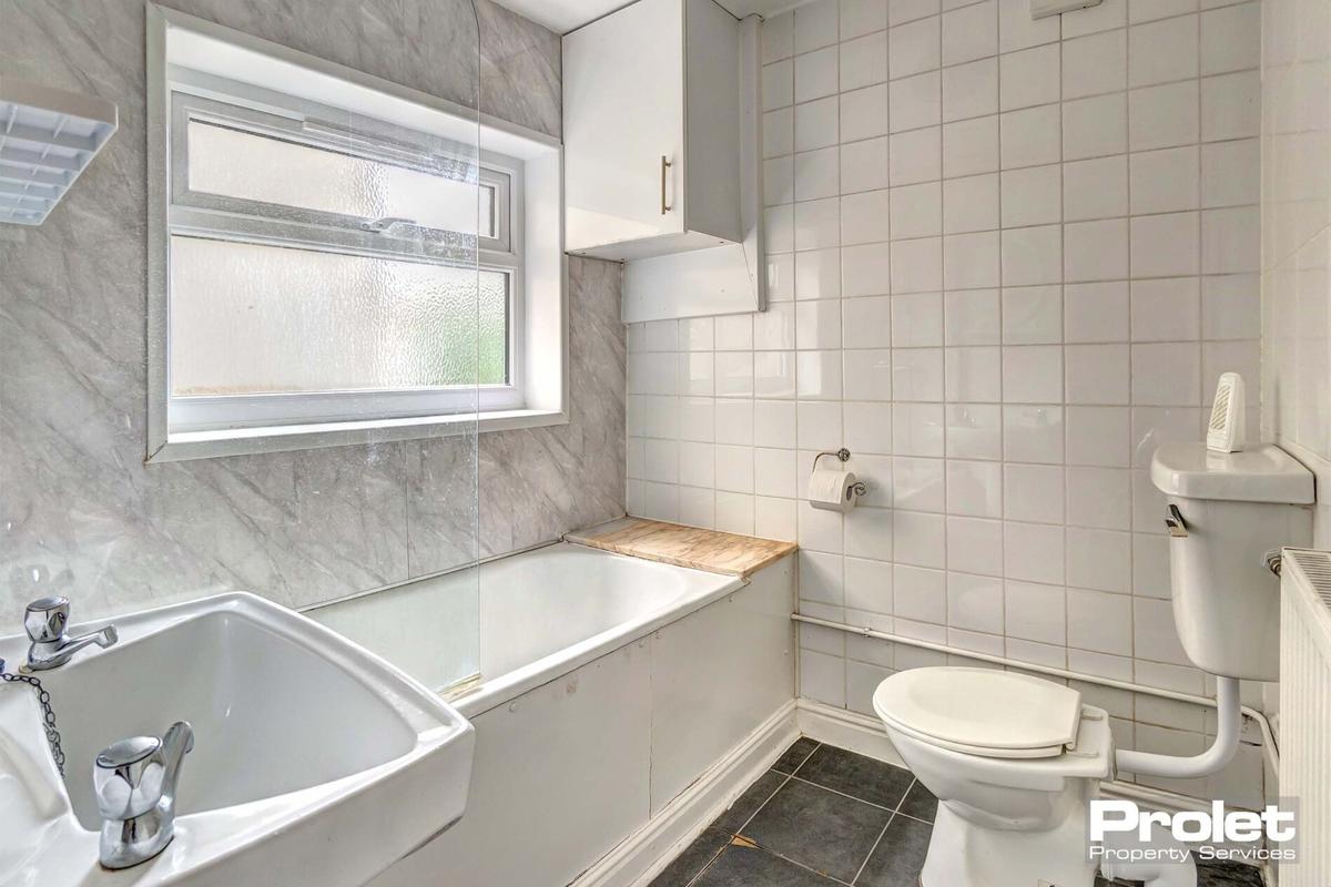 3 bedroom house for rent Swansea Road, Norwich, NR2 3HU UniHomes